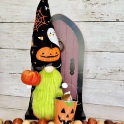 Tricks & Treats Pal