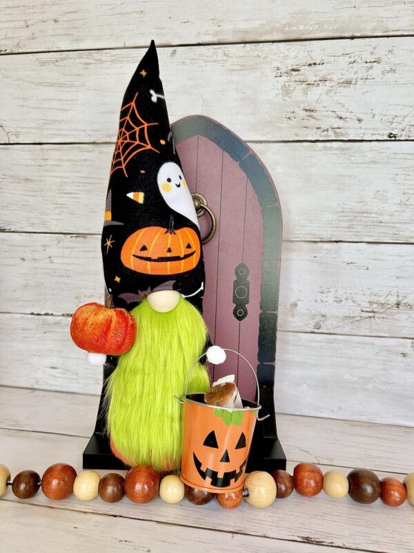 Tricks & Treats Pal