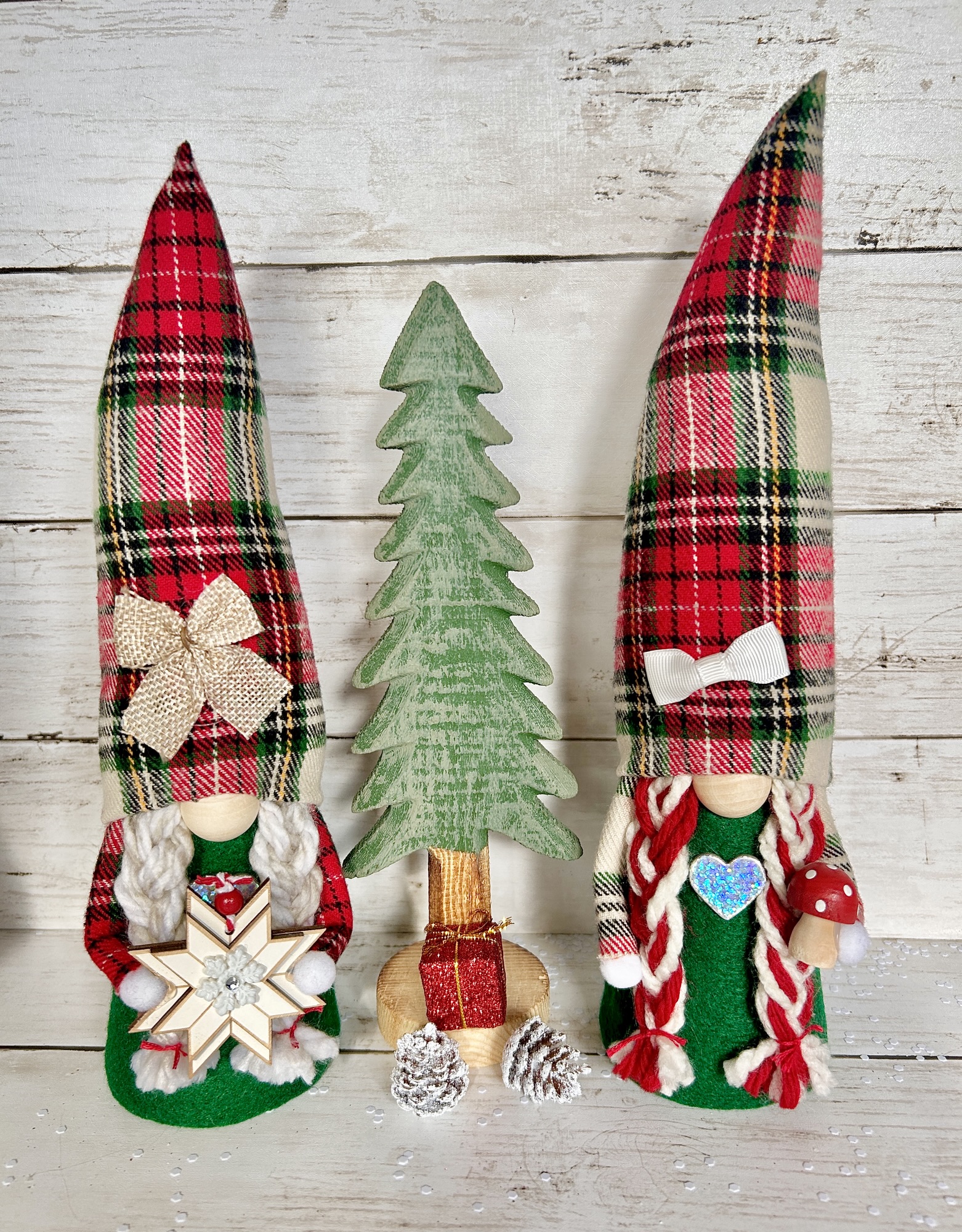 <i>Let my gnomes brighten your home!</i>